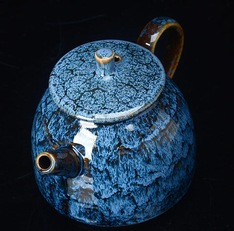 Teaware Charm: Exquisite Ceramic Teapot