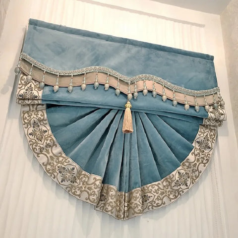 Lift Curtain Blind