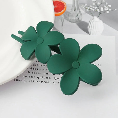 Retro Frosted Flower Hairpin