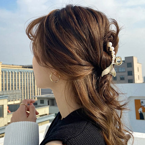 Pearls Hair Claw Clip