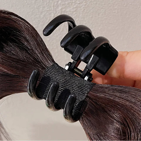 Hair Tail Claw