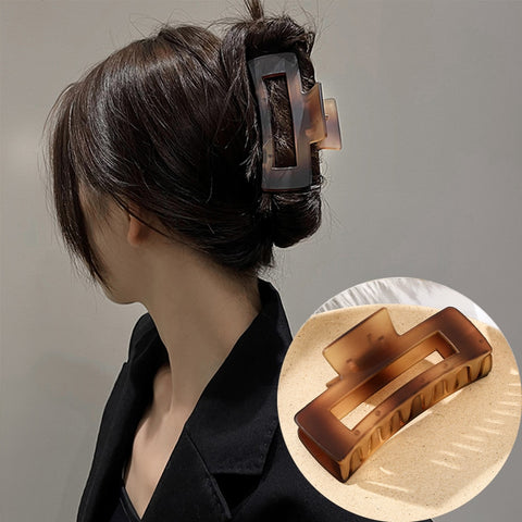 Pearls Hair Claw Clip