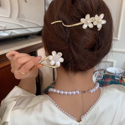 Elegant Rhinestone Metal Hair Pin