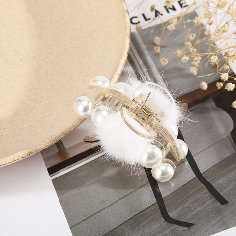 Pearls Hair Claw Clip