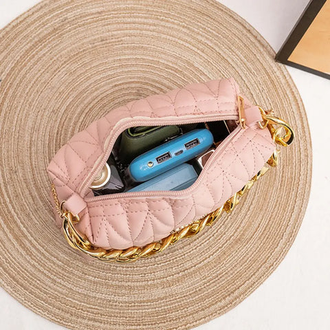 Chic Chain Charisma: PU Leather Crossbody Clutch