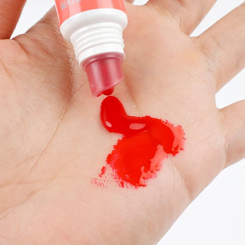 PrismKiss Peel-Off Lipstick
