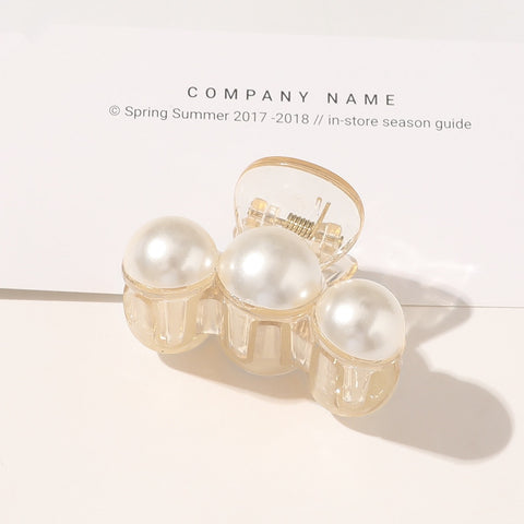 Pearls Hair Claw Clip